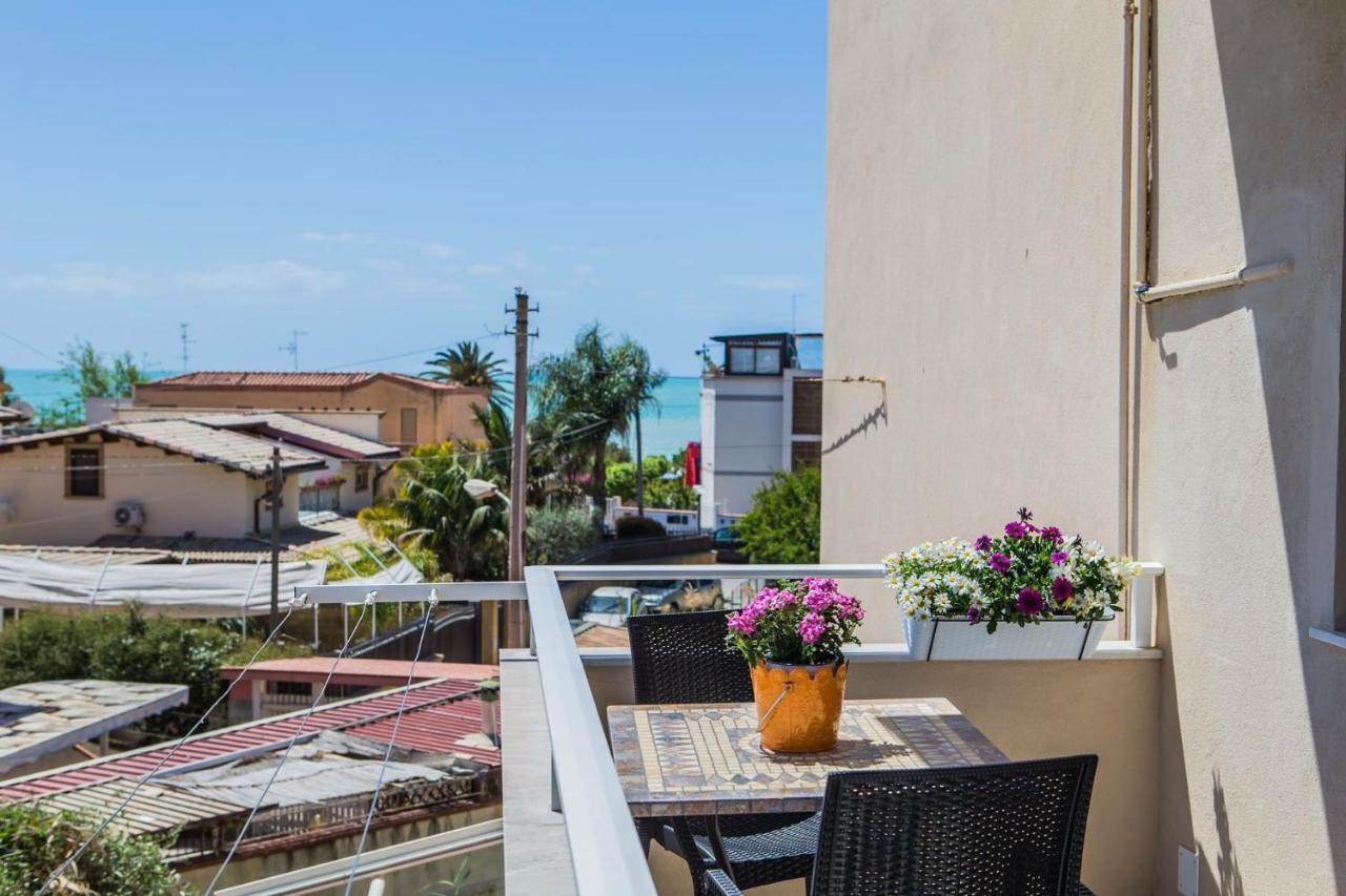 Le Notti Di Morfeo Bed & Breakfast San Leone Eksteriør bilde